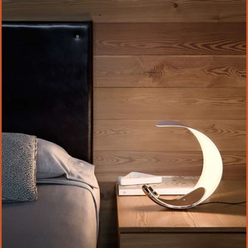 Šiaurės Miegamasis Stalo Lempa INS Kūrybos Šiuolaikinės Paprasta, Romantiška Mados Mėnulis Apdailos LED Kambarį Tyrimą, Naktiniai staleliai, Lempa